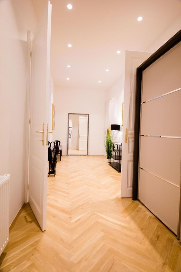 Studio Apartments Opera - Mai'S Apartments Viena Exterior foto